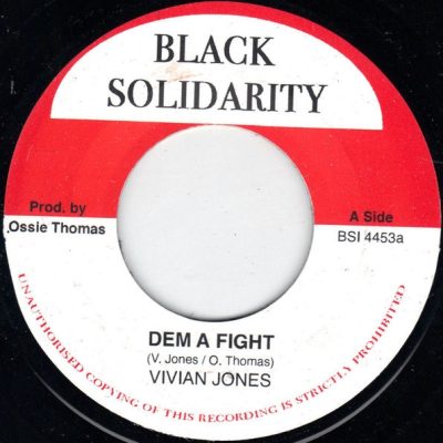 Vivian Jones - Dem A Fight